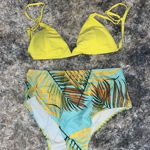 Womens 3 piece bikini